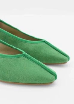 About ArianneGina Heel - Grass 9 About ArianneGina Heel - Grass -AGOLDE Shop About Arianne Gina Heel Grass 20230415000720 1