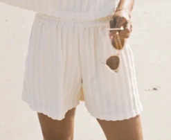 Alice PearlJoie Weekend Short - Latte Stripe 8 Alice PearlJoie Weekend Short - Latte Stripe -AGOLDE Shop Alice Pearl Joie Weekend Short Latte Stripe 20230311145938 1