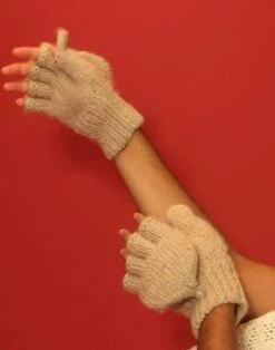 Ariana BohlingDAFNE CONVERTIBLE GLOVE - BEIGE