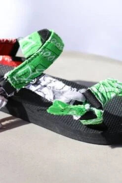 Arizona LoveTrekky Mix Bandana Sandals - Green 9 Arizona LoveTrekky Mix Bandana Sandals - Green -AGOLDE Shop Arizona Love Trekky Mix Green Bandana Sandals 20210105045001 1