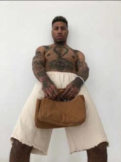 Ashley RoweBAGGY DENIM SHORTS - CREAM -AGOLDE Shop BAGGY DENIM SHORTS CREAM 20220812164551