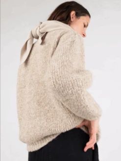 Micaela GregBandana Scarf - Cream 9 Micaela GregBandana Scarf - Cream -AGOLDE Shop Bandana Scarf Cream 20230930202450