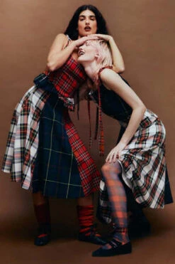 Eliza FaulknerBerkley Skirt - Mix Plaid 9 Eliza FaulknerBerkley Skirt - Mix Plaid -AGOLDE Shop Berkley Skirt Mix Plaid 20231011013230