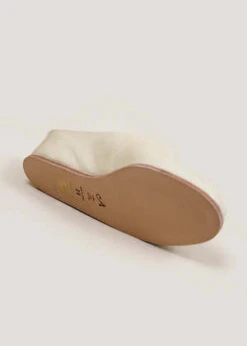 About ArianneBianco Bao Walk Mules 13 About ArianneBianco Bao Walk Mules -AGOLDE Shop Bianco Bao Walk Mules 20220322001317 3
