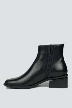 HOPPBare Boot - Black -AGOLDE Shop Black Bare Boot 20230915002015 3