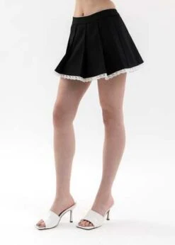 Shushu/TongLace-Trimmed Pleated Skirt - Black -AGOLDE Shop Black Lace Trimmed Pleated Skirt 20230318103113 2