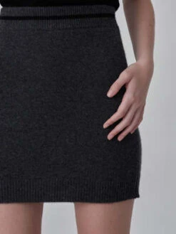 PureCashmere NYCCashmere Mini Skirt - Graphite -AGOLDE Shop Cashmere Mini Skirt Graphite 20230925213015 3