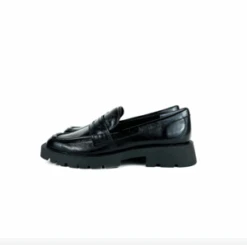 Dolce VitaElias Crinkle Patent Flats - Onyx