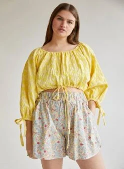 Eliza FaulknerBailey Shorts - White Floral 13 Eliza FaulknerBailey Shorts - White Floral -AGOLDE Shop Eliza Faulkner Bailey Shorts White Floral 20210428200314 1