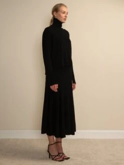 PureCashmere NYCFlared Rib Skirt - Black -AGOLDE Shop Flared Rib Skirt Black 20211014195150 3