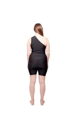 HauslabelONE SHOULDER ASYMMETRICAL TOP - NOIR -AGOLDE Shop HA 008 ONE SHOULDER ASYMMETRICAL TOP NOIR 20221227192203