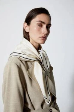 House Of DagmarSilk Scarf - Off White/Print -AGOLDE Shop House of Dagmar Silk Scarf 20220323054216 1