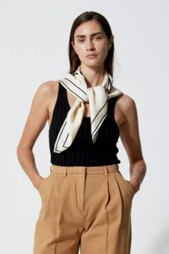 House Of DagmarSilk Scarf - Off White/Print -AGOLDE Shop House of Dagmar Silk Scarf 20220323054216 4