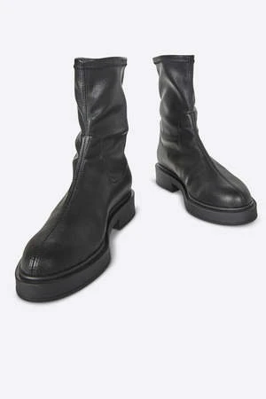 Intentionally BlankIDA VEGAN BOOT - Black 4 Intentionally BlankIDA VEGAN BOOT - Black - Image 2