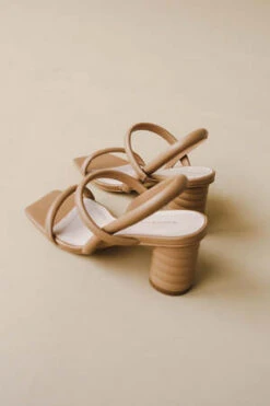 Intentionally BlankINTENTIONALLY KIFTON SANDAL - CLAY -AGOLDE Shop INTENTIONALLY KIFTON SANDAL CLAY 20230513022030