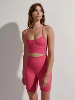 VarleyLet's Move Irena Bra - Vibrant Fuchsia -AGOLDE Shop LET S MOVE IRENA BRA 20230403225457 1