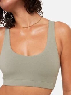 MATE The Labelthe Label Organic Stretch Sports Bra - Sage 11 MATE The Labelthe Label Organic Stretch Sports Bra - Sage -AGOLDE Shop MATE the Label Organic Stretch Sports Bra in Sage 20230219030540 2