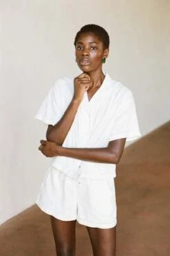 Maria StanleyJuju Organic + Earth Dyed Short - Bone 15 Maria StanleyJuju Organic + Earth Dyed Short - Bone -AGOLDE Shop Maria Stanley Juju Organic Earth Dyed Short Bone 20230531223047