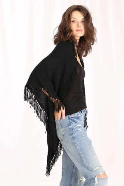 Minnie RoseCashmere Fringe Shawl - Black -AGOLDE Shop Minnie Rose Cashmere Fringe Shawl 20221018150723