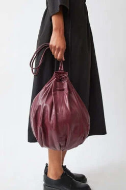 Modern WeavingPleated Balloon Bag - Burgundy -AGOLDE Shop Modern Weaving Pleated Balloon Bag Burgundy 20231024225236
