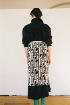 MundakaChampi Skirt 17 MundakaChampi Skirt -AGOLDE Shop Mundaka Champi Skirt 20221123033747 1