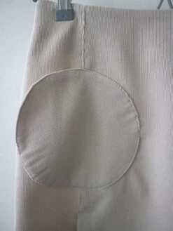 OUORCheek Two Slits Midi-Skirt - Ivory -AGOLDE Shop OUOR Cheek Two Slits Midi Skirt 20170501222526