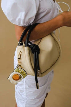 GanniPeach Keychain - Egret