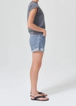 AGOLDEParker Long Denim Short With Cuff - Heatwave 10 AGOLDEParker Long Denim Short With Cuff - Heatwave -AGOLDE Shop Parker Long Denim Short with Cuff in Heatwave 20230329014658 3
