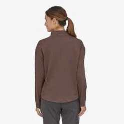 PatagoniaPack Out Pullover - Black X-Dye -AGOLDE Shop Patagonia Women s Pack Out Pullover Black X Dye 20211014015602 2