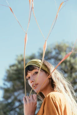 A PERFECT NOMADA Perfect Nomad Silk Head Scarf -AGOLDE Shop SILK HEAD SCARF 20200525183441 1