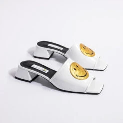 Suzanne RaeSmiley Slides - White/Gold