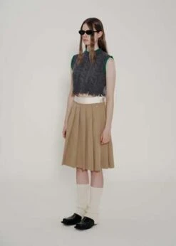 FAFAMOONPleated Raw Hem Skirt - Tan 10 FAFAMOONPleated Raw Hem Skirt - Tan -AGOLDE Shop Tan Pleated Raw Hem Skirt 20230929083921