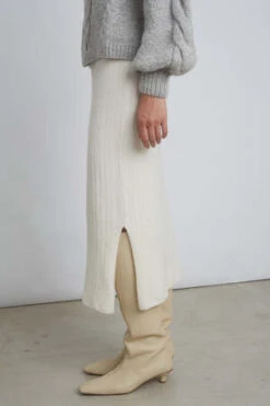 ELEVEN SIXZoe Skirt - Ivory 9 ELEVEN SIXZoe Skirt - Ivory -AGOLDE Shop ZOE SKIRT IVORY 20231027192952 2