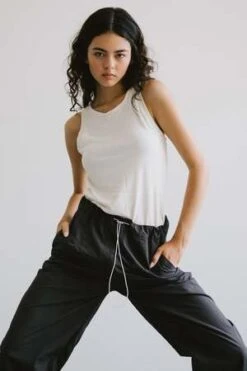 At Dawn.Silk Tank - Aluminium/Black Oyster/Cream