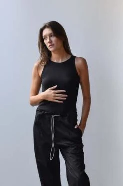 At Dawn.Silk Tank - Aluminium/Black Oyster/Cream -AGOLDE Shop at Dawn Silk Tank Aluminium Black Oyster Cream 20230924053142 1