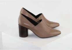 Intentionally BlankCyrus Sandal - Taupe -AGOLDE Shop cyrus 20220615003747 2