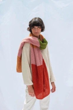 Jungle Folkdelta Scarf - Terra Colors -AGOLDE Shop delta scarf in terra colors 20231003191441 1