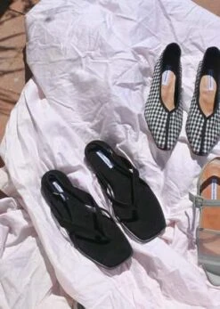 About Ariannequentin Sandals - Black -AGOLDE Shop quentin black 20220522010711 1